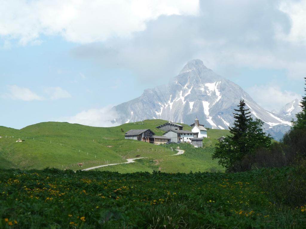 Haus Gstueat Apartment Lech am Arlberg Exterior foto