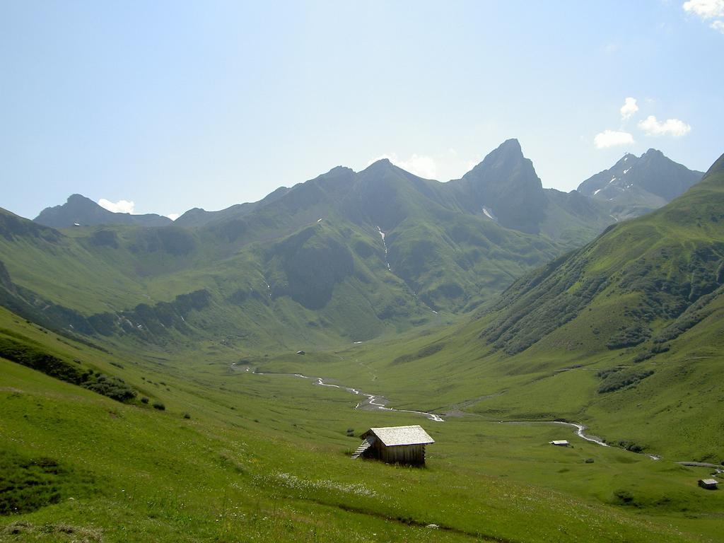 Haus Gstueat Apartment Lech am Arlberg Exterior foto