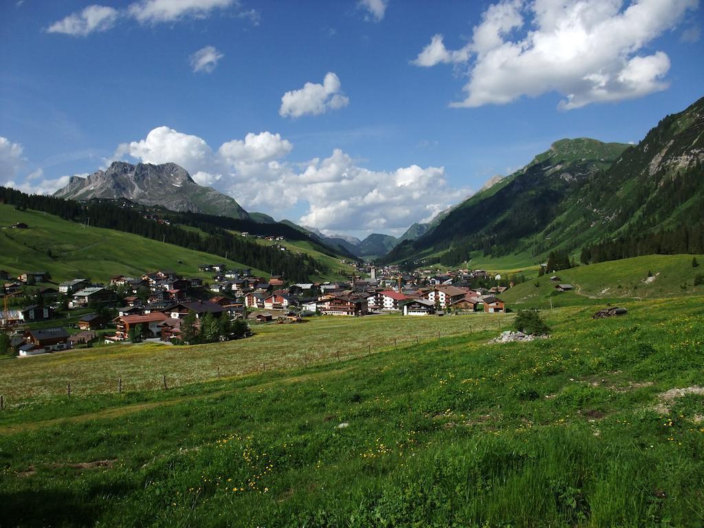Haus Gstueat Apartment Lech am Arlberg Exterior foto